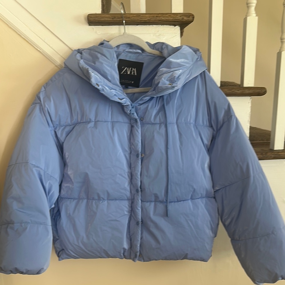 Zara Women's Blue Puffer Jacket